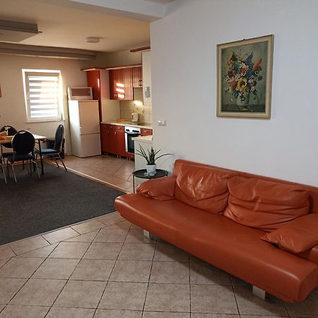 Royal Apartmani Bosanski Samac Kültér fotó