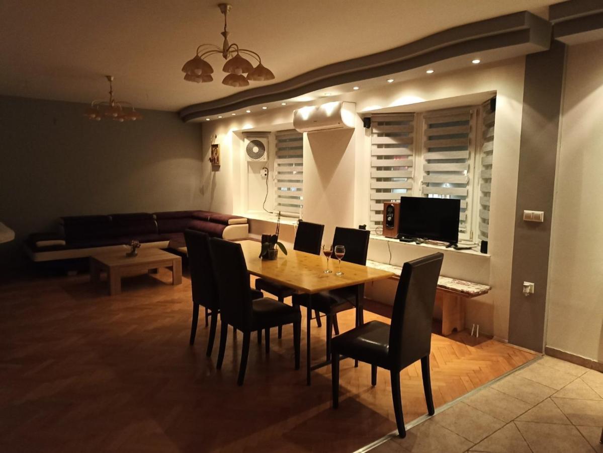 Royal Apartmani Bosanski Samac Kültér fotó